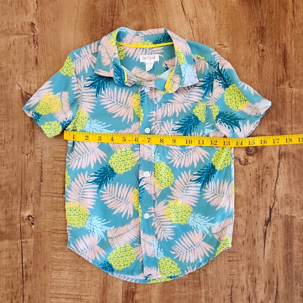 CAT & JACK Button down shirt - Picture 4 of 6